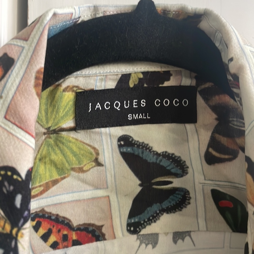 Butterfly print button down - Picture 2 of 3